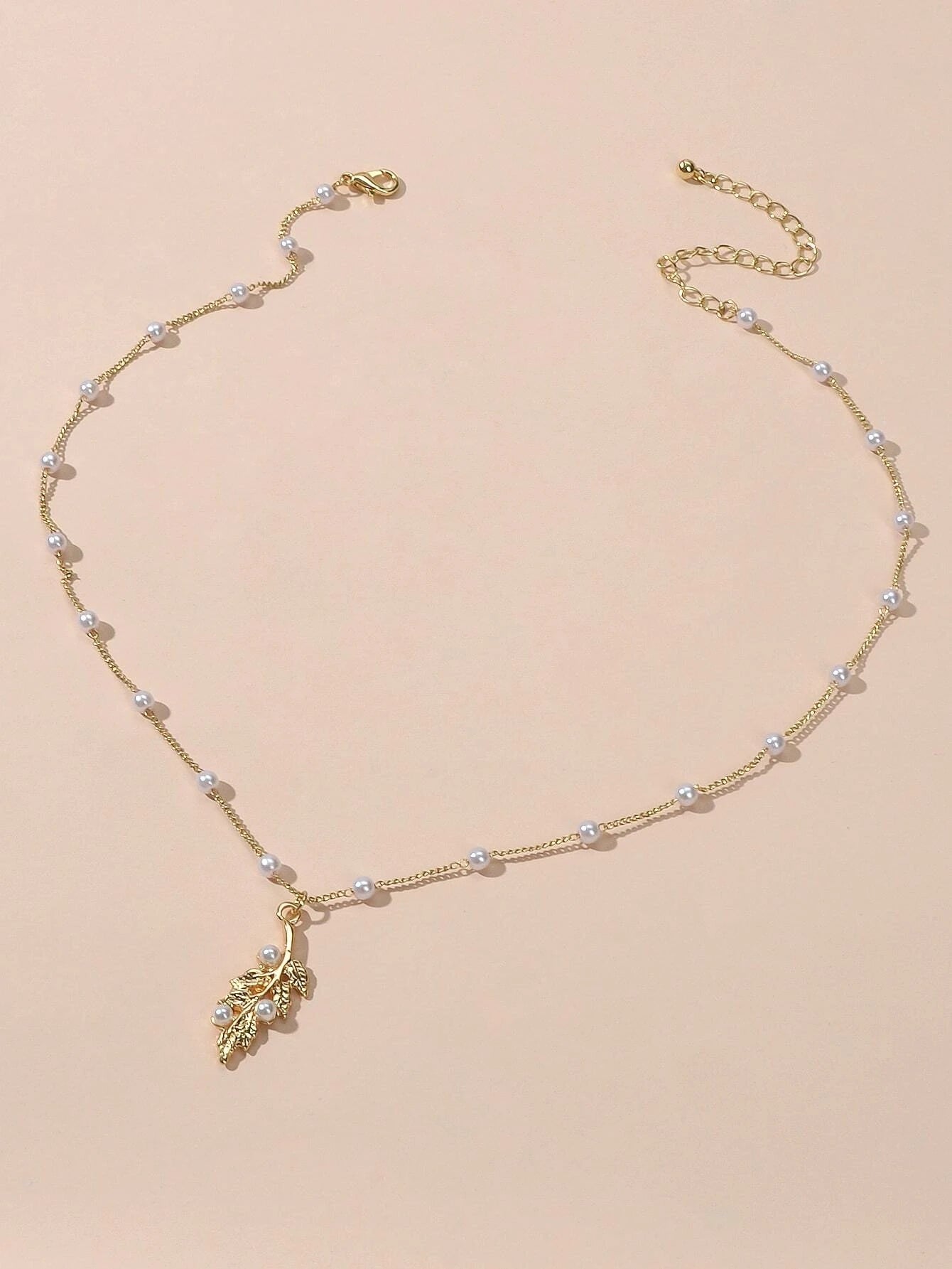 Pearl Gold Leaf Pendant Necklace