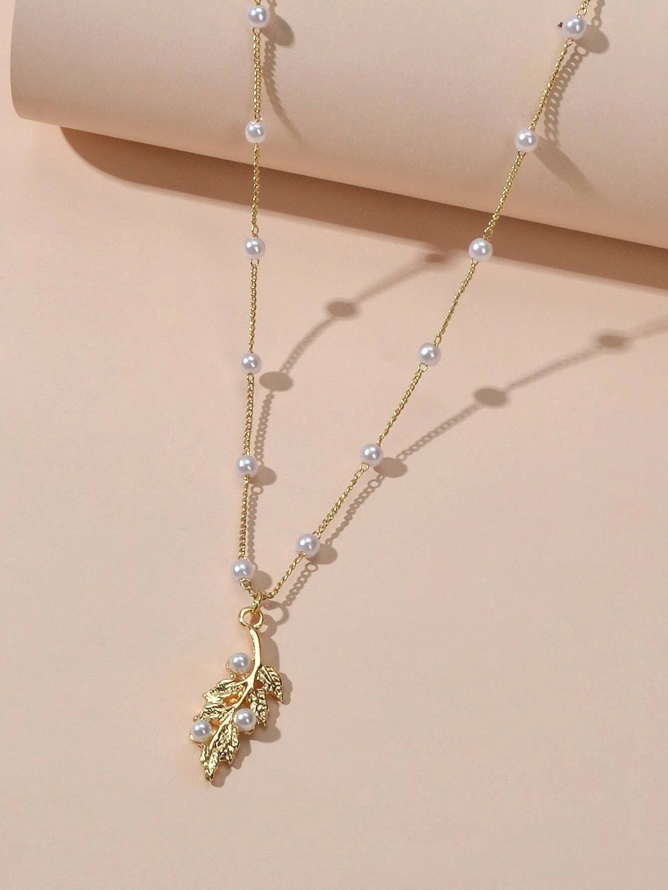 Pearl Gold Leaf Pendant Necklace